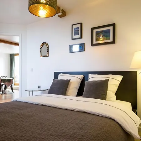 2 Bedroom In The Heart Of The Old Town Lille