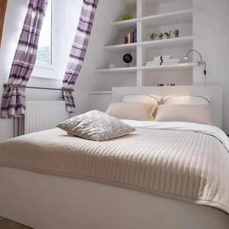 2 Bedroom In The Heart Of The Old Town