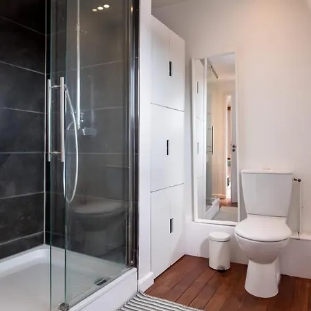 2 Bedroom In The Heart Of The Old Town * ليل