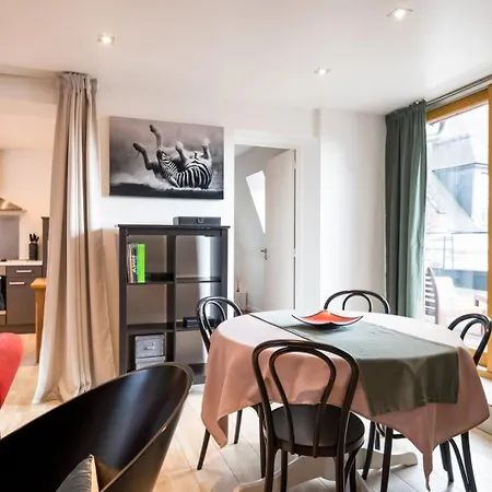 2 Bedroom In The Heart Of The Old Town Appartement Rijsel